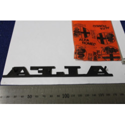SCRITTA "ALFA"  IN STAMPATELLO    METALLO NERO OPACO
