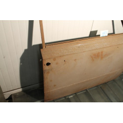 124    RIGHT FRONT DOOR