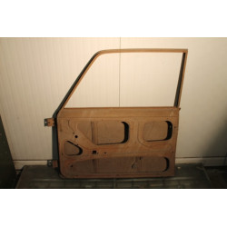 124    RIGHT FRONT DOOR