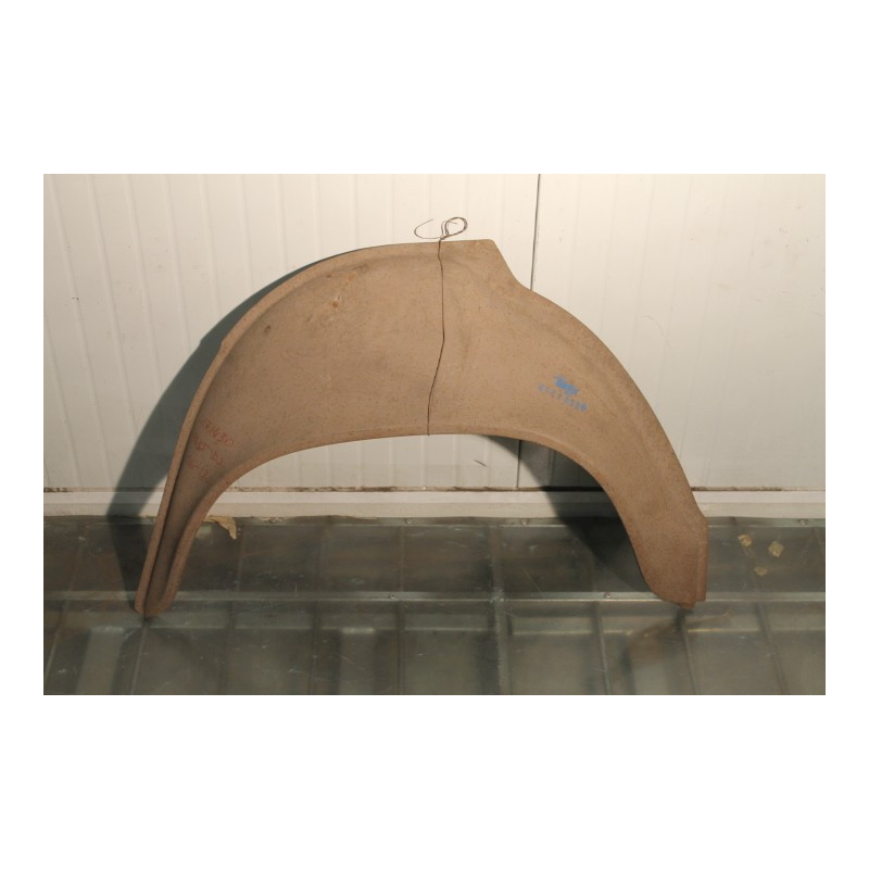 124    RIGHT REAR  WHEELHOUSING  (4171430)