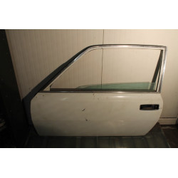 FIAT 130 COUPE'    RIGHT USED DOOR