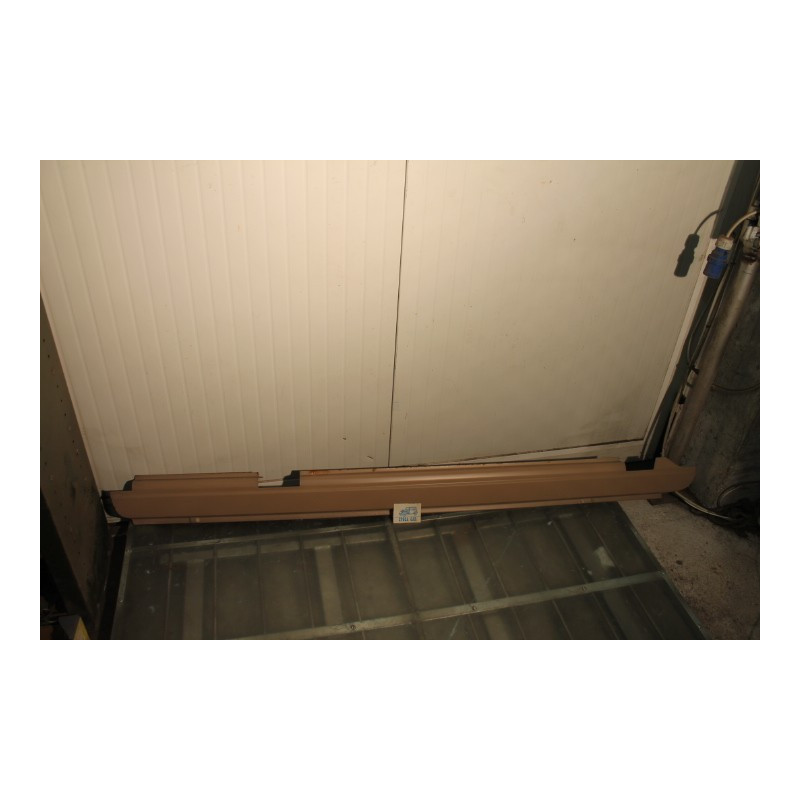 131 2P  SOTTOPORTA DX