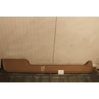 A 112 1°S  RIGHT DOOR-SILL (LONG TYPE WITHOUT HOLES )
