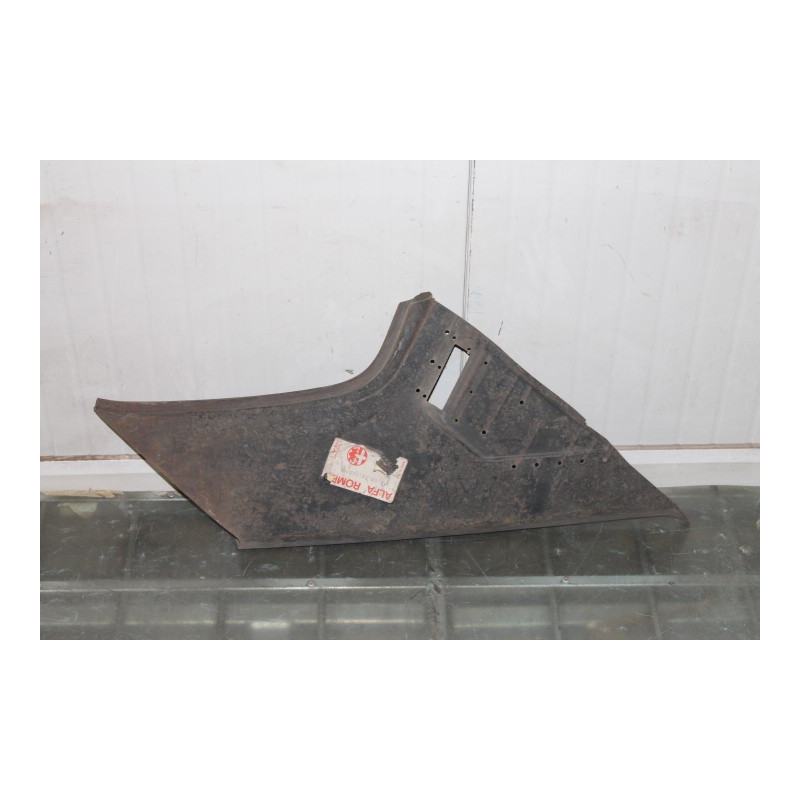 ALFETTA  REAR LOOF ELEMENT 116005402601