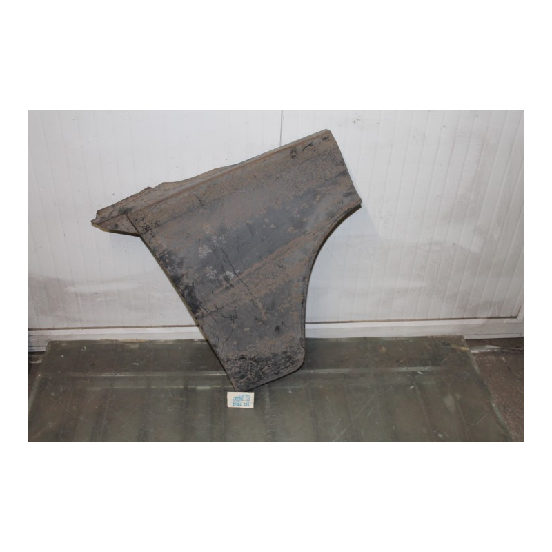 HALF FRONT RIGHT FENDER 2000 SEDAN 105.12.54.058.00
