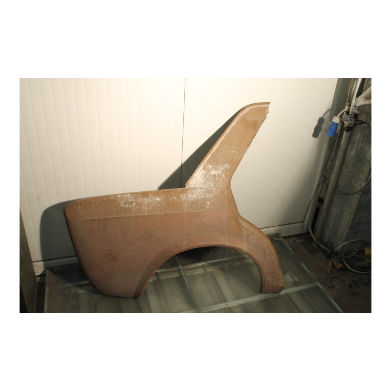 REAR RIGHT FENDER (SHORT) 128 