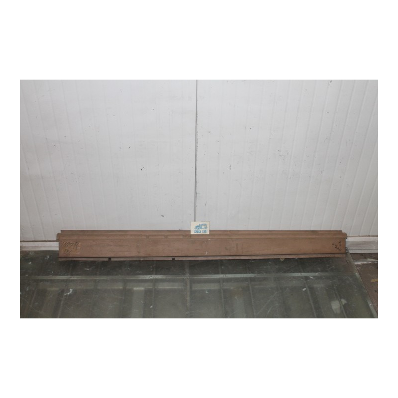 1100 R  SOTTOPORTA DX