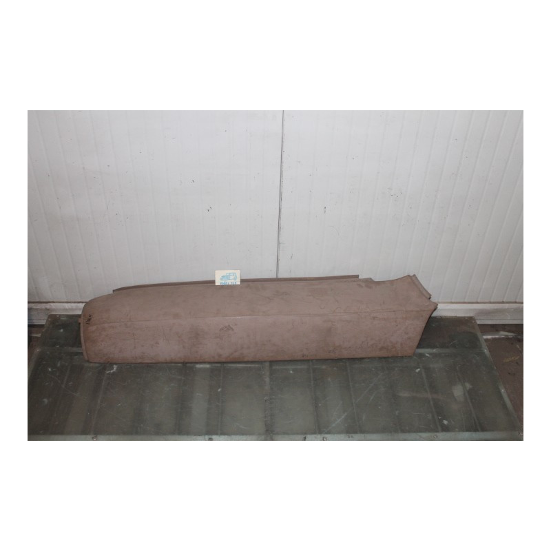 1100 R  UPPER FRONT LEFT WING/FENDER  4142855