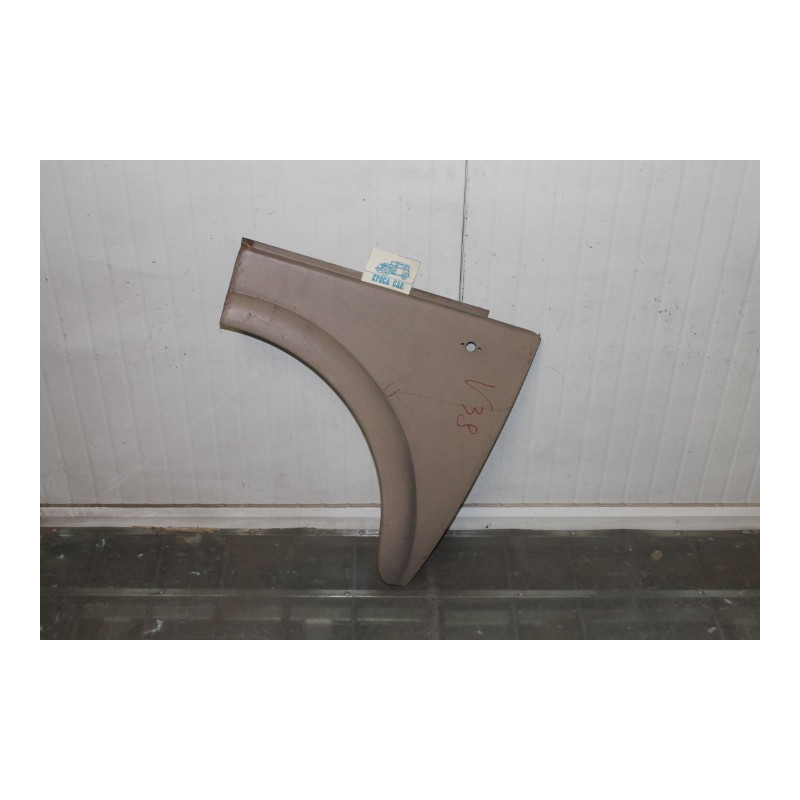 1100  TV     HALF FRONT RIGHT FENDER