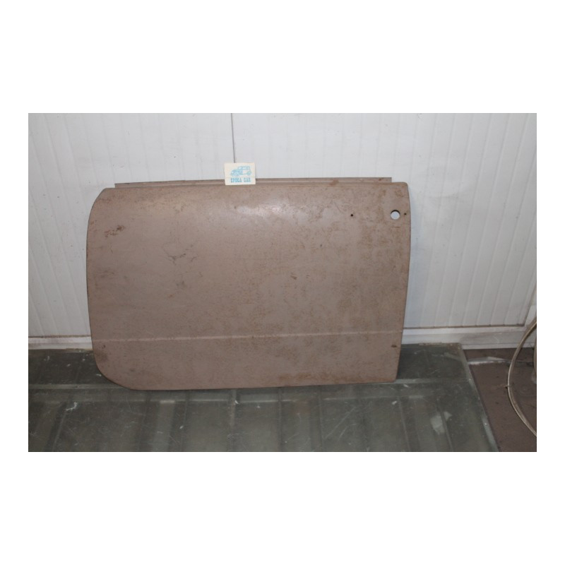 1100 R  LEFT FRONT DOOR (SKIN ONLY)