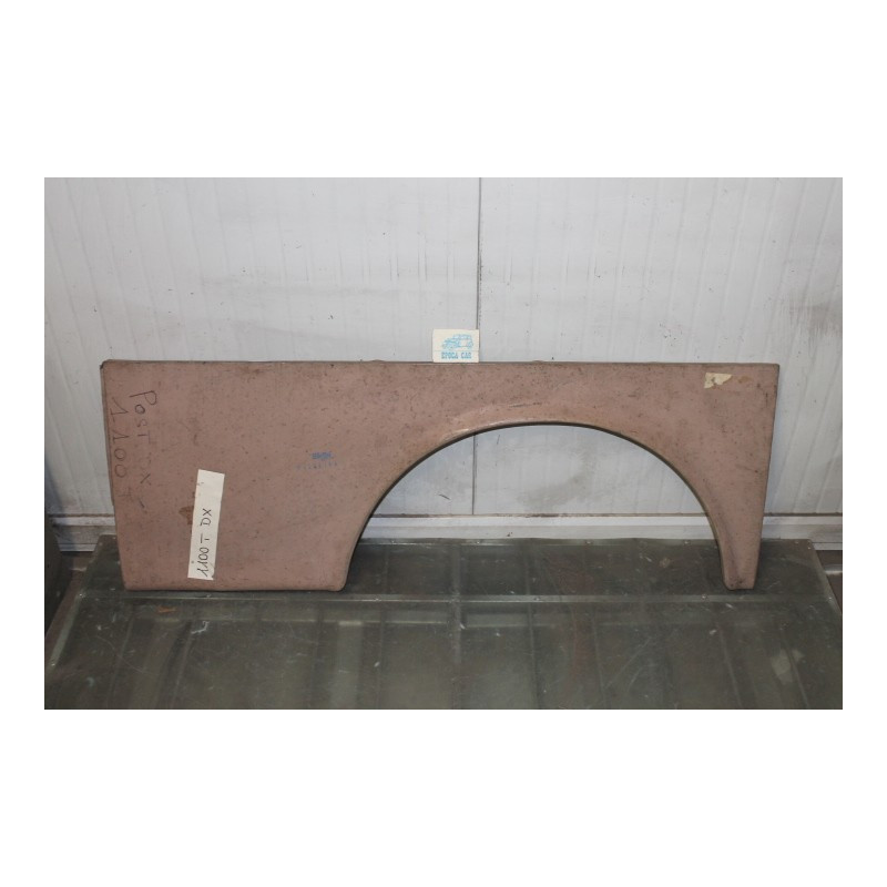 1100 T  RIGHT REAR FENDER