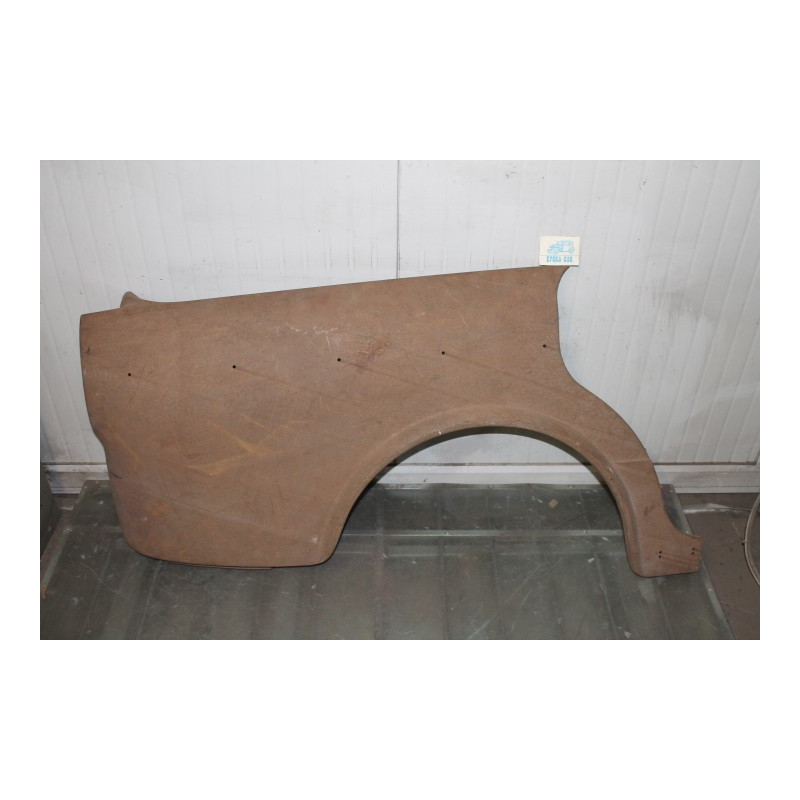 1100 R  STATION   RIGHT REAR FENDER