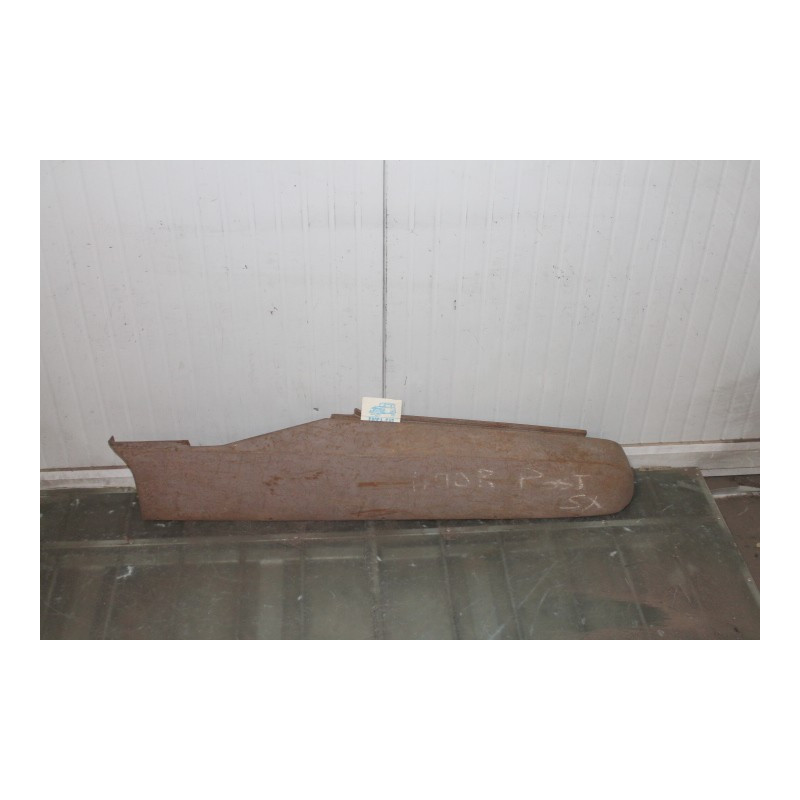 1100 R  TEGOLO POSTERIORE SX  RIF. 4142861