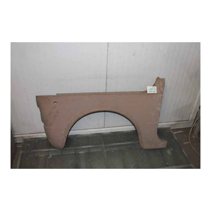 1100 R  FRONT LEFT FENDER  4142838