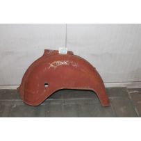 1100  (?)   WHEEL HOUSING  ( LEFT OR RIGHT ?)