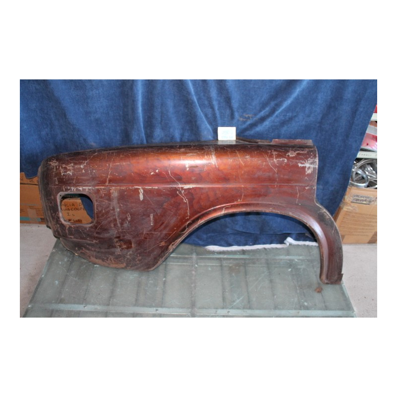 FULVIA BERLINA  PARAFANGO POSTERIORE DX  2240723