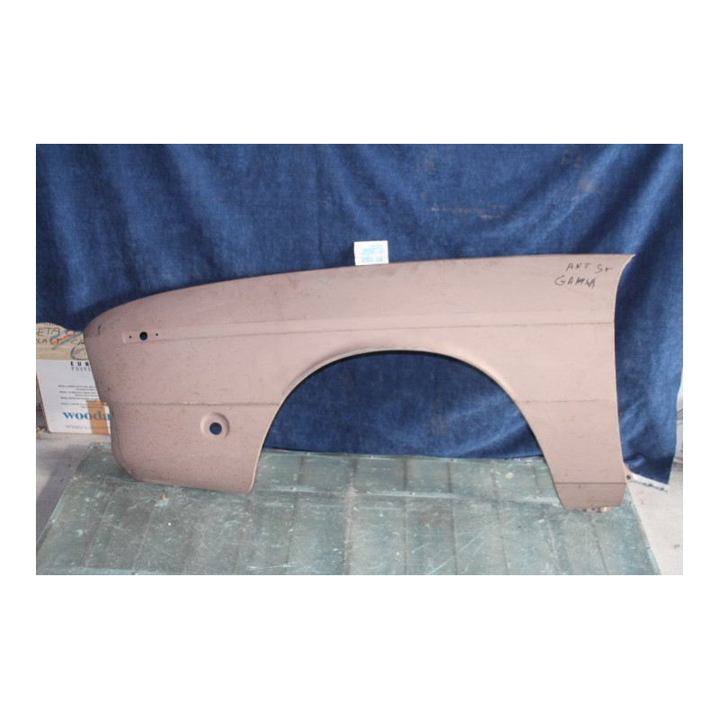 GAMMA      FRONT LEFT FENDER  82353049