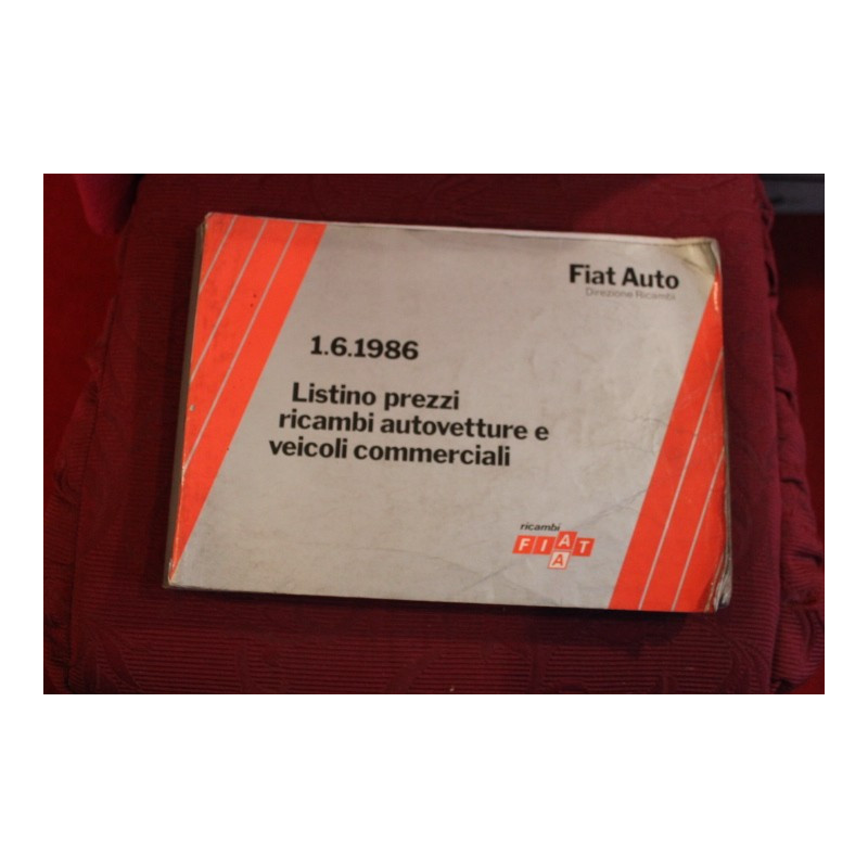 FIAT    LISTINI PREZZI RICAMBI AUTOVETTURE E VEICOLI COMMARCIALI (1.6.1989)