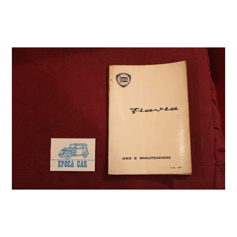 FLAVIA 819       USE AND SERVICE BOOK (1°EDITION 1970 ) last pages with halos, but legible.