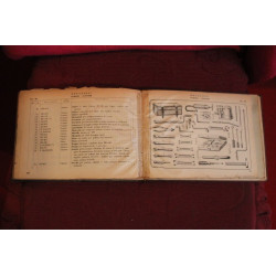 BETA DIESEL  CATALOGO PARTI DI RICAMBIO(1954) rilegatura d'epoca, qualche pagina sporca e con scotch