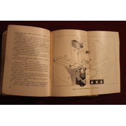 RO AUTOCARRO MILITARE  ISTRUZIONI E CAT. PEZZI DI RIC. (1938) copertina usurata, interno completo e leggibile