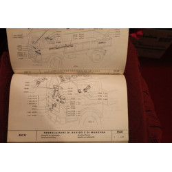 697 N / 697 NP     CATALOGO PARTI DI RICAMBIO (3° EDIZIONE 1976) discreto stato (4a di copertina un pò macchiata)