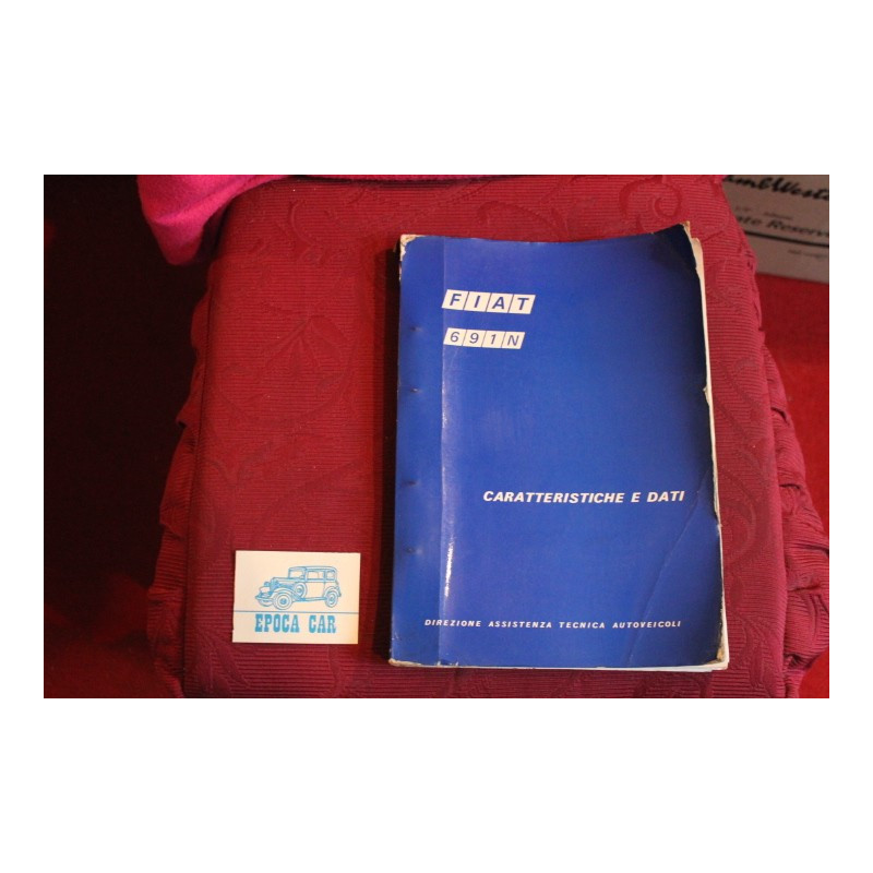 691 N      CARATTERISTICHE E DATI (1971) copertina leggermente difettosa, interno buono