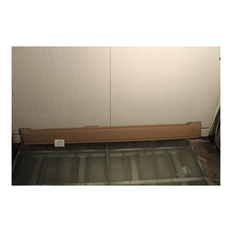 124 - 125 SOTTOPORTA DX SENZA FORI
